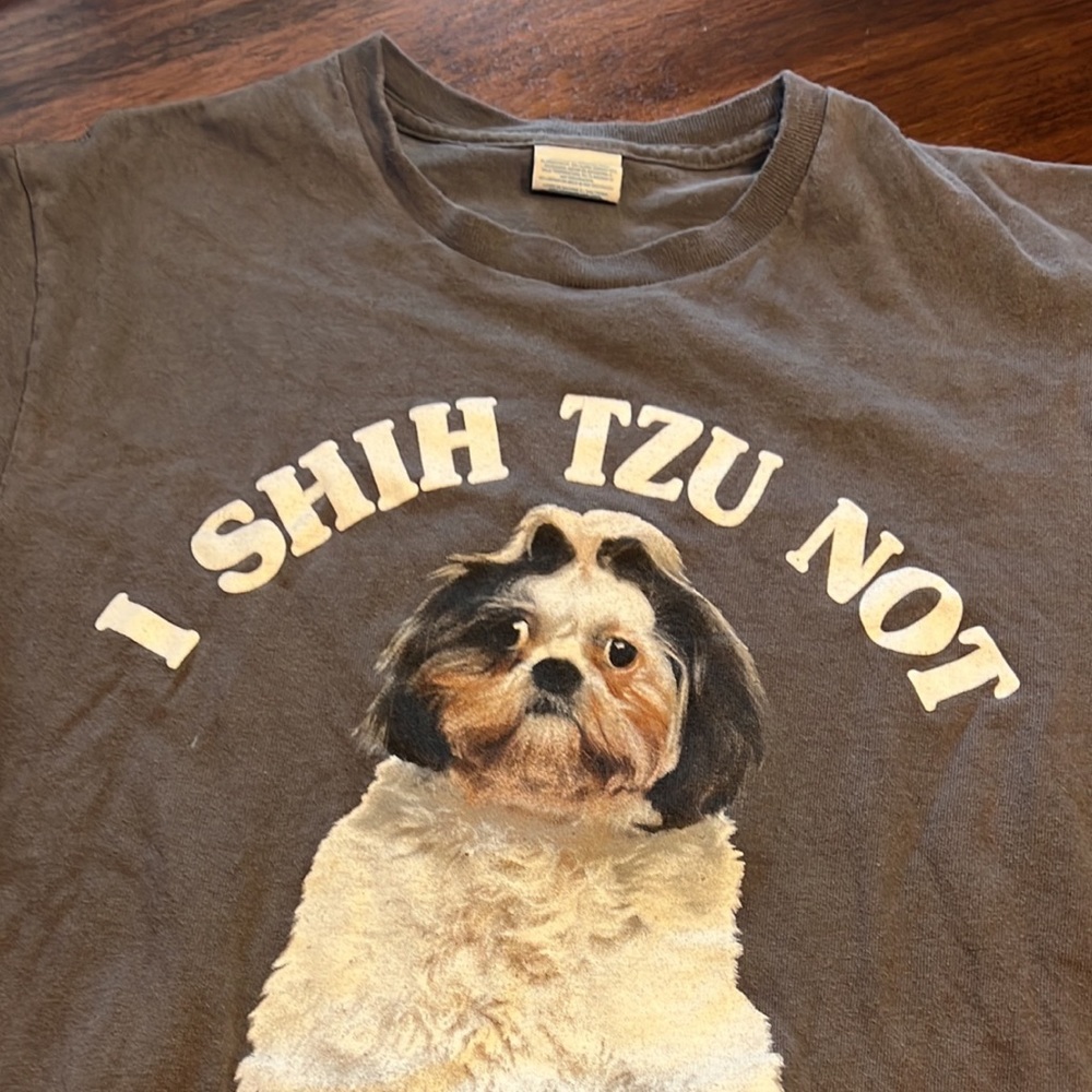 Funny tee shirt for the shihtzu lover 😜